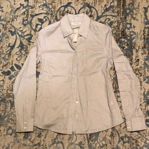 SALE $20 - NWT BR fitted button down, size 6